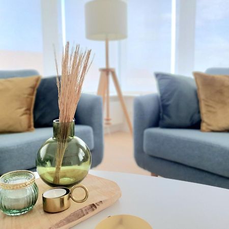Skaai Five - Newly Renovated 2 Bedrooms Apartment Oostende Buitenkant foto